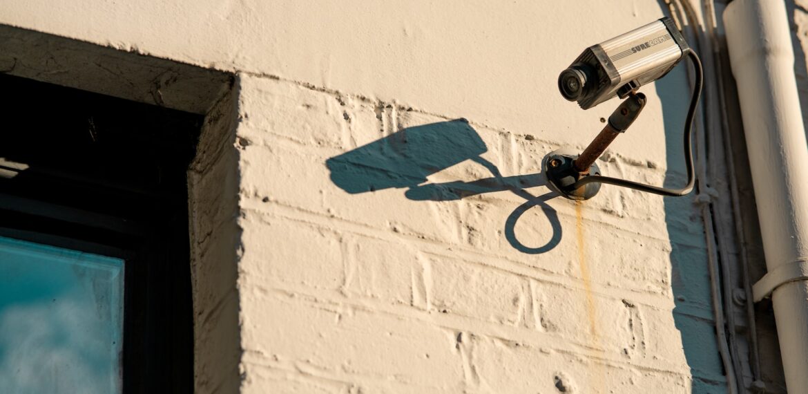 mantener tu hogar seguro usando la tecnología